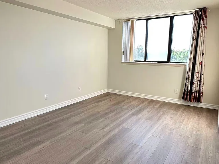 55 Bamburgh Cir #414 — Photo 10