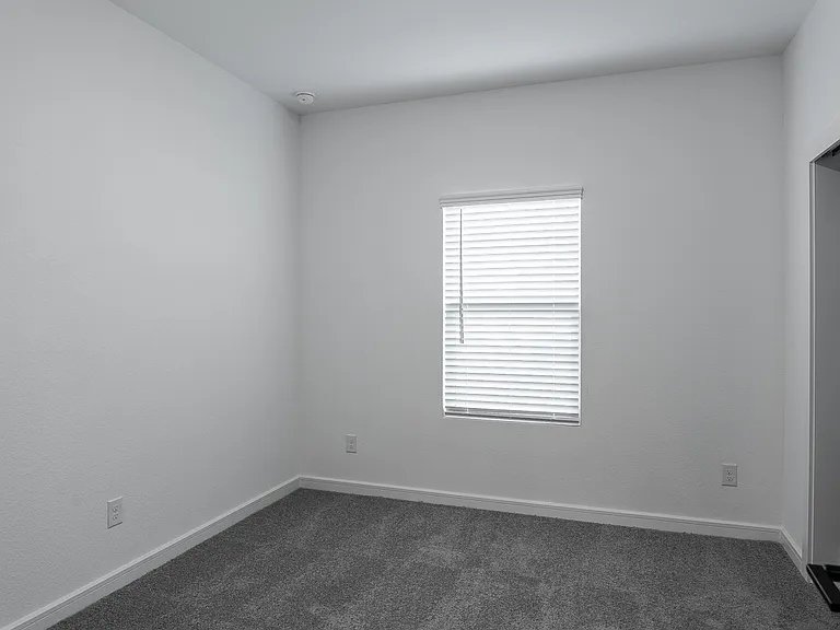 528 Brook View Dr — Photo 15
