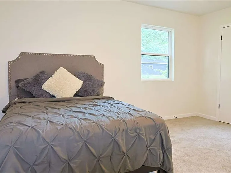 4411 Flakes Mill Rd — Photo 8