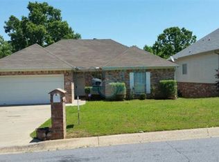 24 Zircon Dr, Maumelle, AR 72113