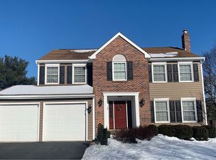 2082 E Wellington Rd, Newtown, PA 18940