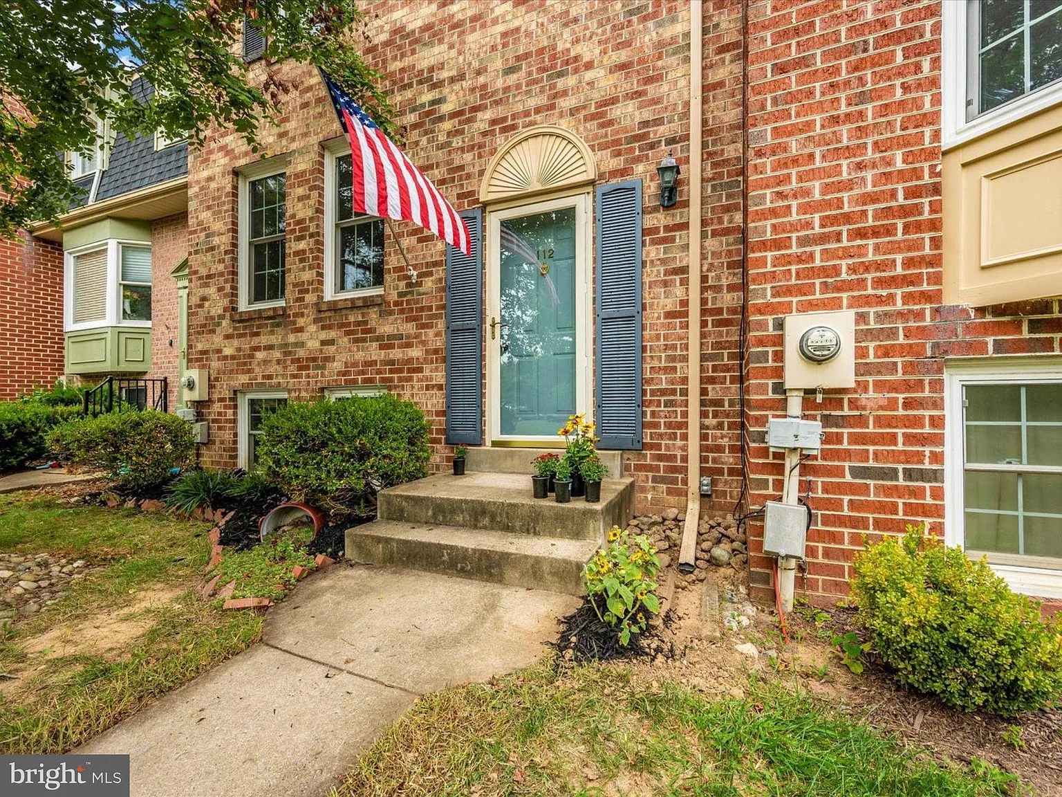 4 bed, 3.5 bath, 1840 sqft, $2,250 — Photo 2