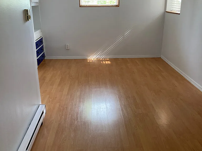 1448 E 37th Ave — Photo 5