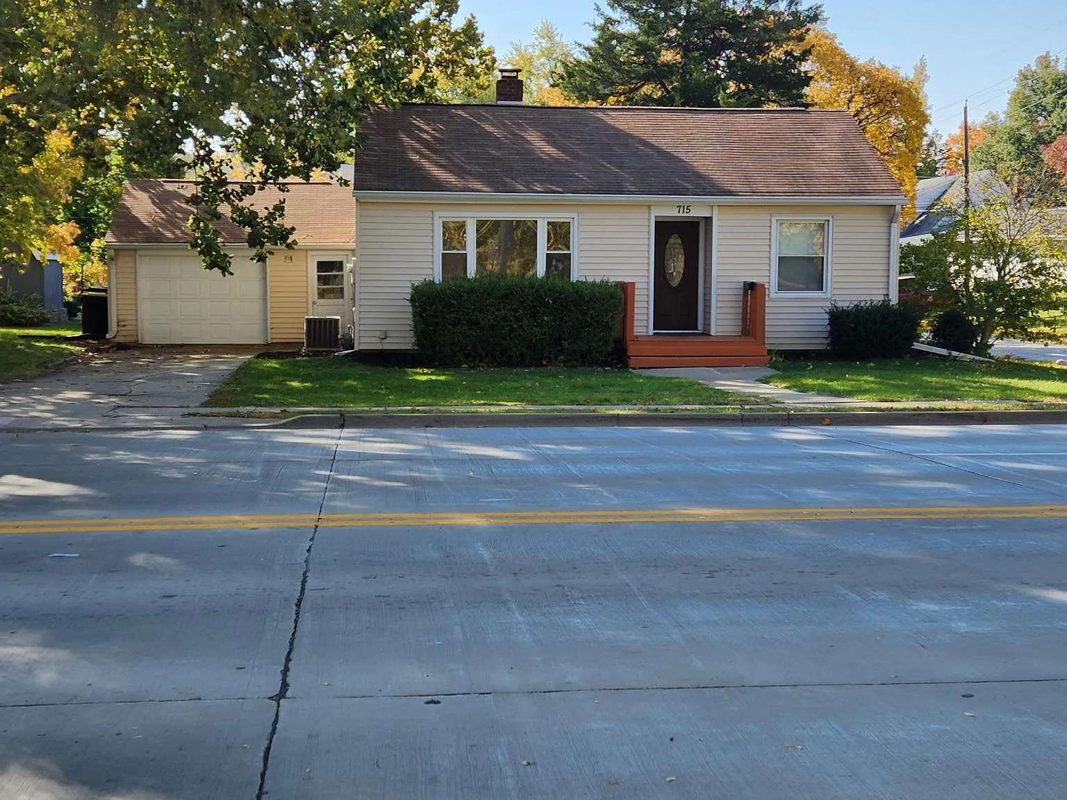 3 bed, 1200 sqft, $1,795 — Photo 1