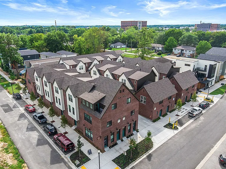 Depot 16 Flats and Townhomes — Photo 35