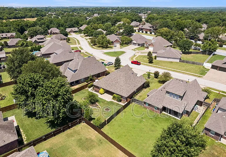 7305 E Indianola St — Photo 37