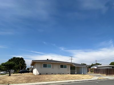 390 E Carter St, Rialto, CA, 92376