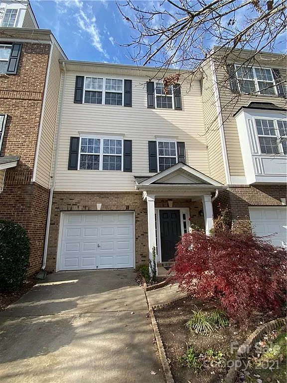 1258 Amber Ridge Rd NW — Photo 2