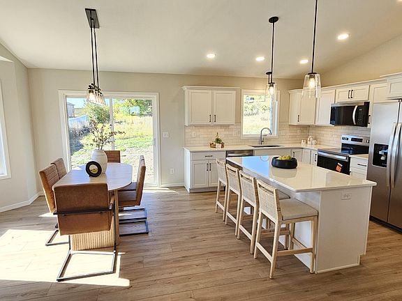 4th image of 5322 Titanium Dr