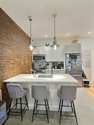 Rented by Daniel Gale Sotheby's International Realty | media 8