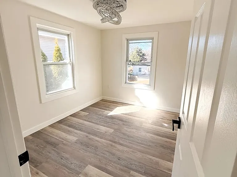 106 Reed St — Photo 7