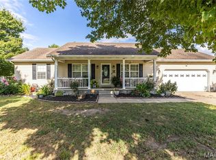 24 Elizabeth Rd, Sikeston, MO 63801