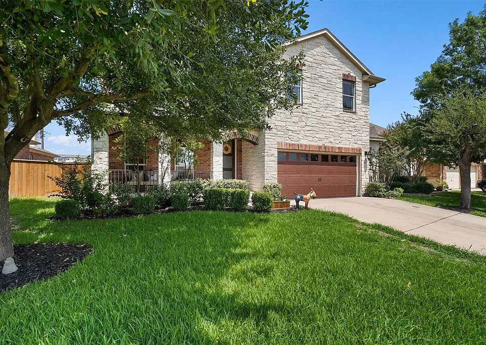 542 Centerbrook Pl