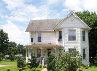 220 S Jefferson St, Bloomfield, IN 47424