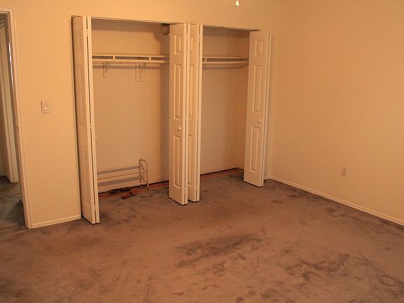 Master bedroom - huge closet