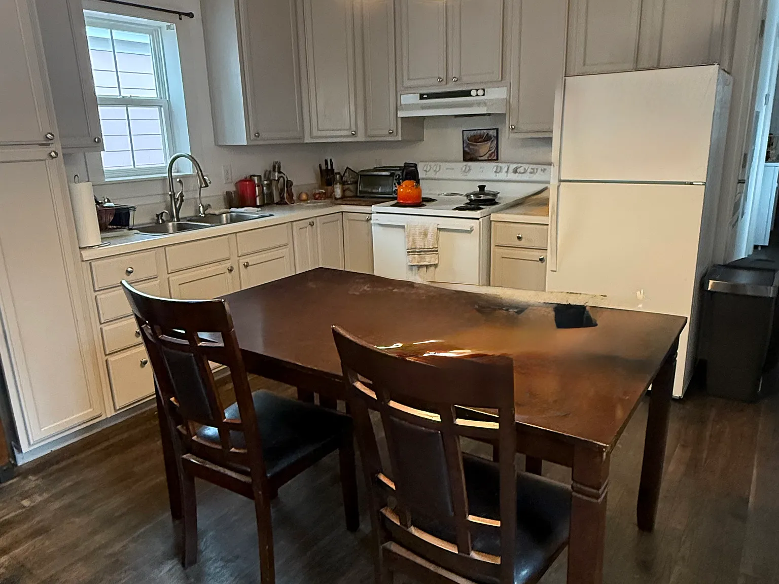 2 bed, 728 sqft, $1,650 — Photo 3