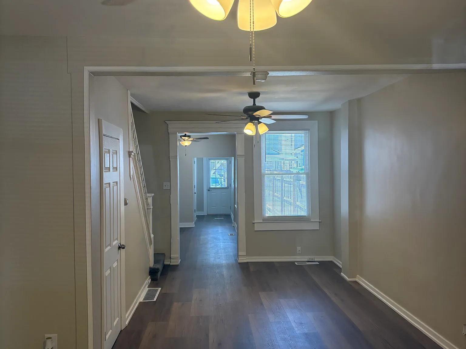 3 bed, 1252 sqft, $2,500 — Photo 2