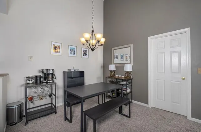 10136 Carnation Ct — Photo 2