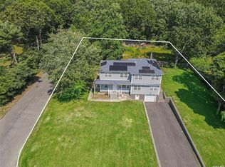 494 Rowlinson Dr, Shirley, NY 11967