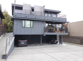 2214 W Halladay St APT 2, Seattle, WA 98199