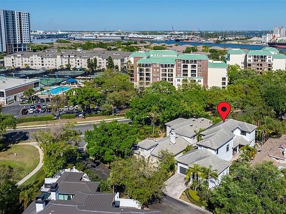 3rd image of 904 Anchorage Rd