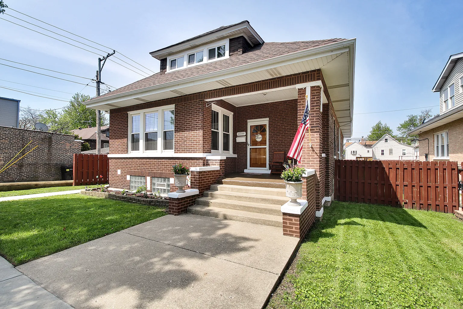 13544 S Mackinaw Ave photo 1