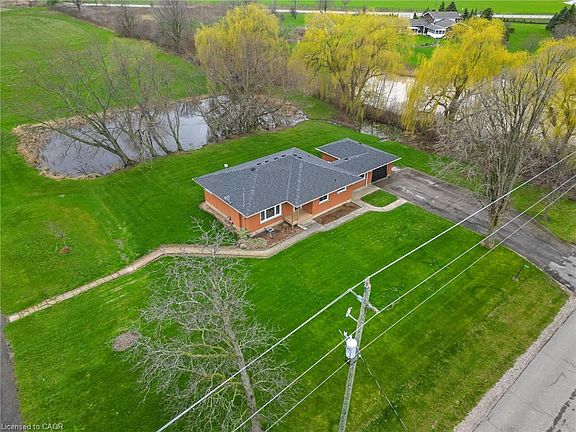4th image of 2223 Hall Rd