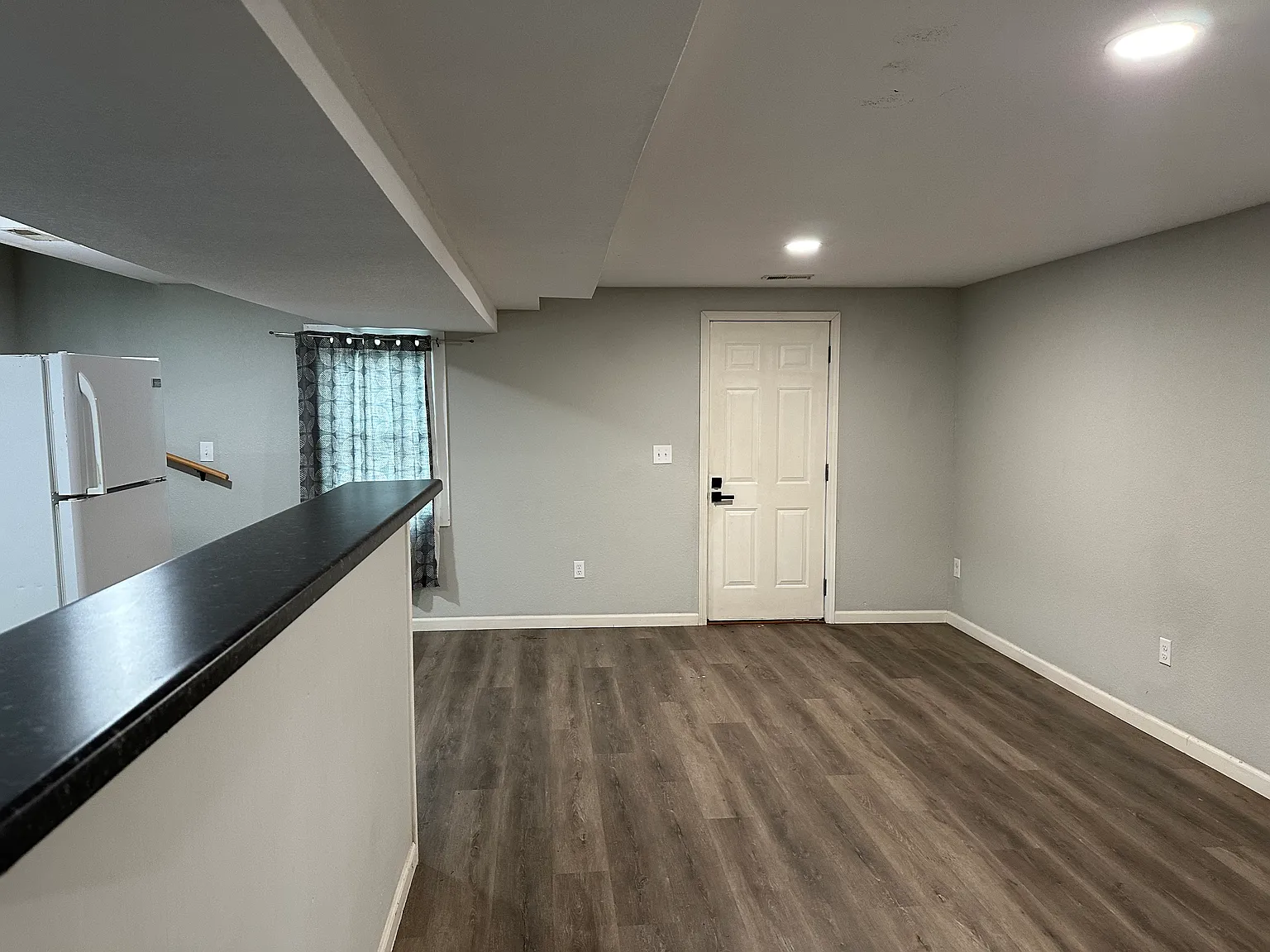 2 bed, 1000 sqft, $850 — Photo 4