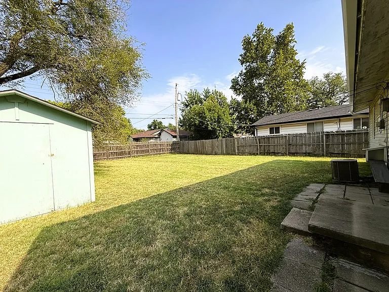 3368 S Vine St — Photo 13