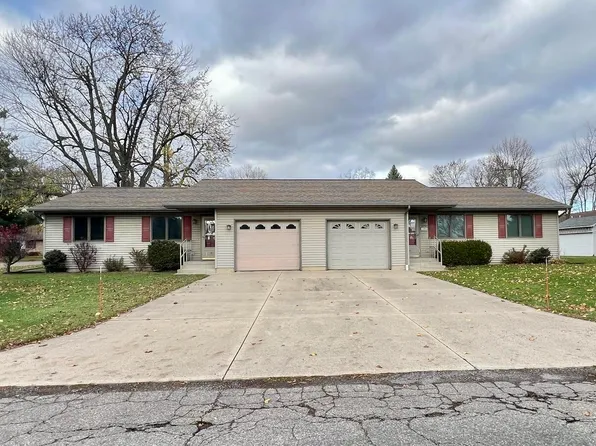 1300-1304 Ivanhoe St, Sturgis, MI 49091
