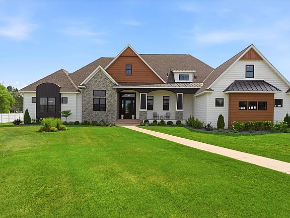 3rd image of 6783 Broadview Dr