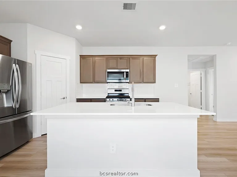 1232 Amistad Loop — Photo 4