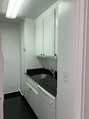 Rented by Olympia House Delaware LP | media 32