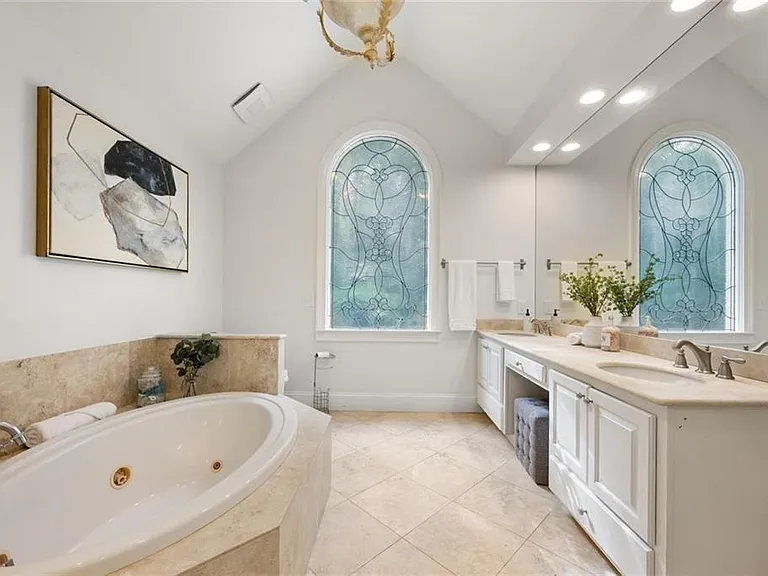 1260 Heards Ferry Rd — Photo 41