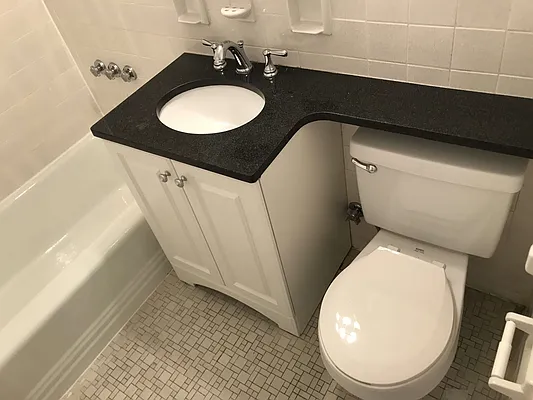 Rented by Metropolis Real Estate of Manhattan | media 12