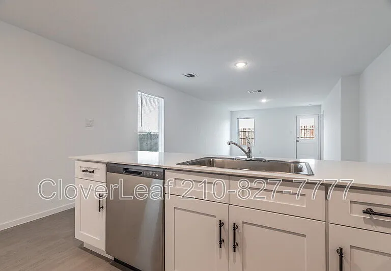 7922 Biggio Ln — Photo 16