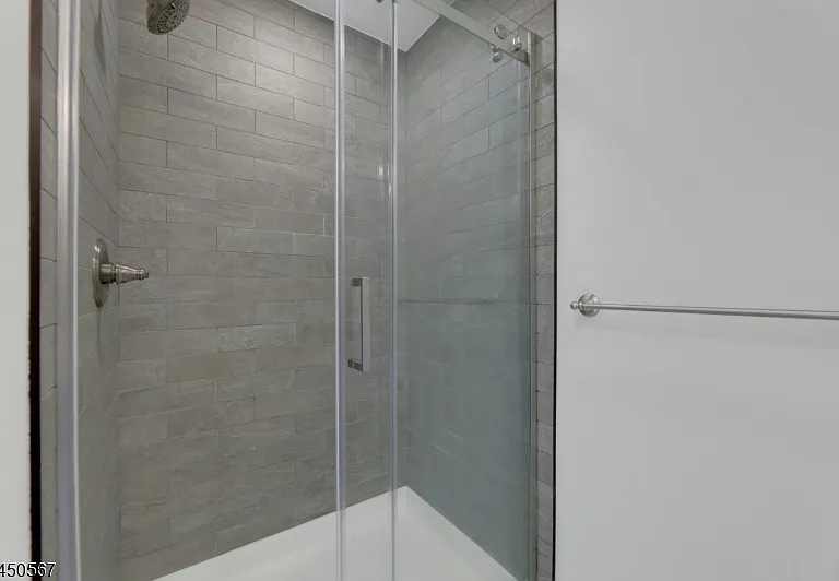 35 Reagan Way — Photo 23