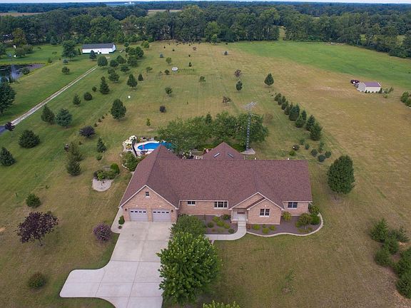 Ranch home with full basement on 4.37 acres