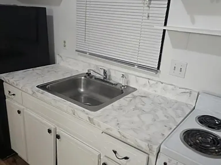 4157 Harrison Ave — Photo 10