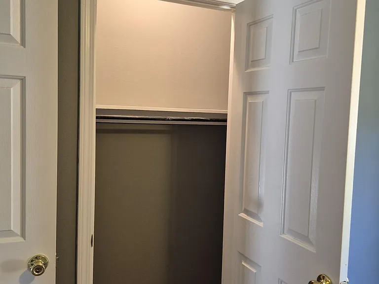 712 Michael Dr — Photo 24