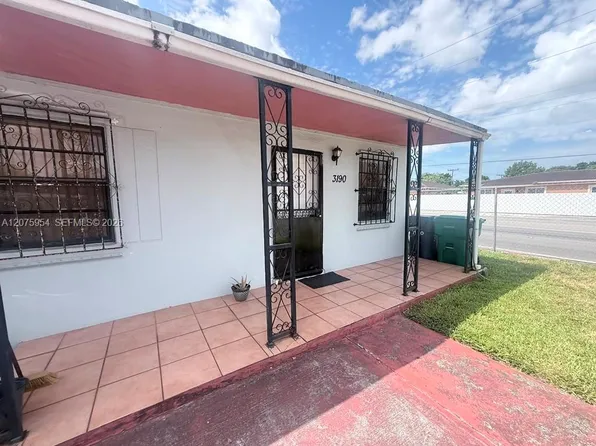 3190 NW 97th St, Miami, FL 33147