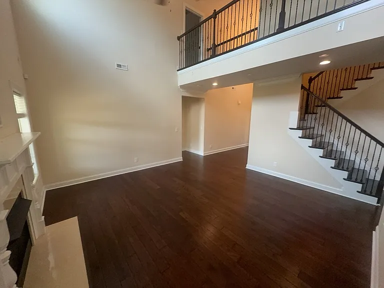 3909 Doon Valley Dr — Photo 6