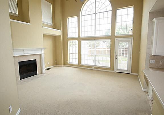3rd image of 4240 Armistice Dr