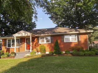 4411 Cloverleaf Dr, Louisville, KY