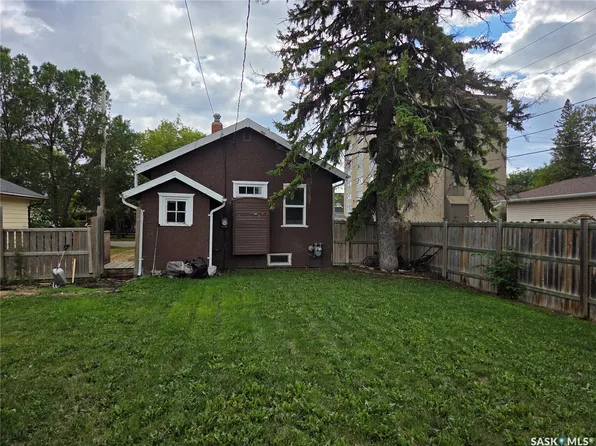1001 104th Avenue, Tisdale, SK S0E 1T0