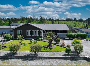 957 Falcon Rd, Camano Island, WA 98282