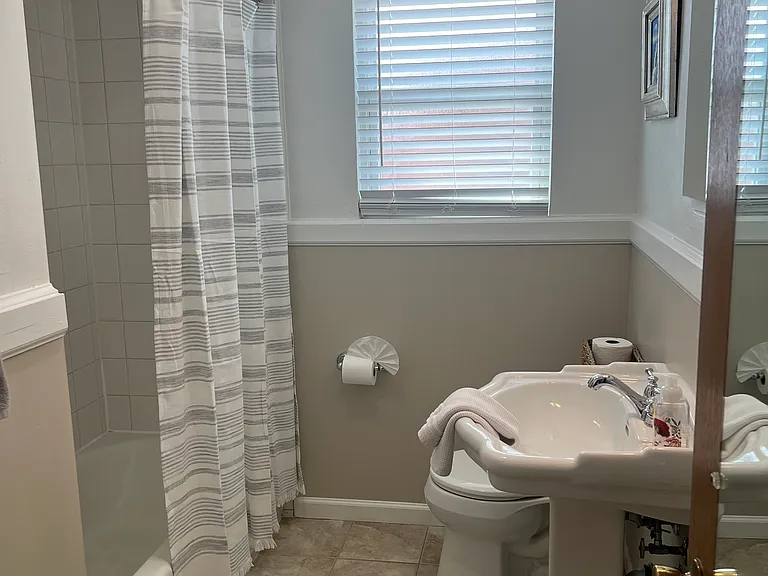 8131 Roxburgh Dr #2W — Photo 6