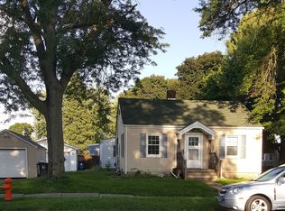 2700 15th St, Moline, IL 61265