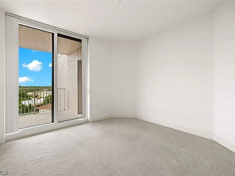 2090 W 1st St #810 — Photo 21