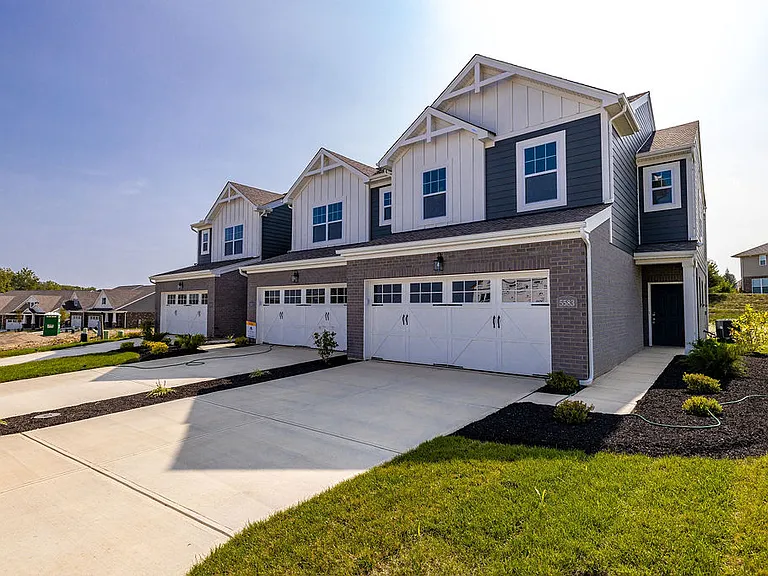5589 Callaway Dr — Photo 43